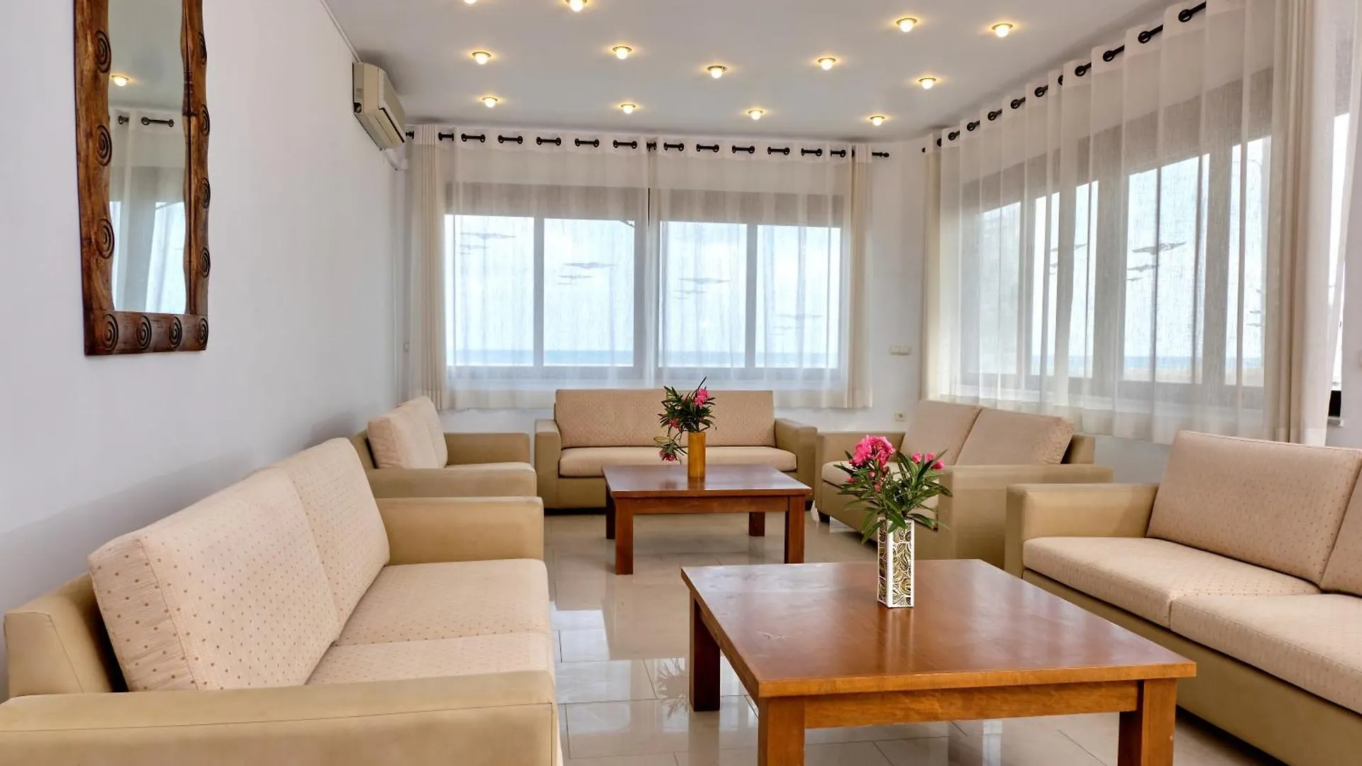 Niros Beachfront Aparthotel Kokkini Hani
