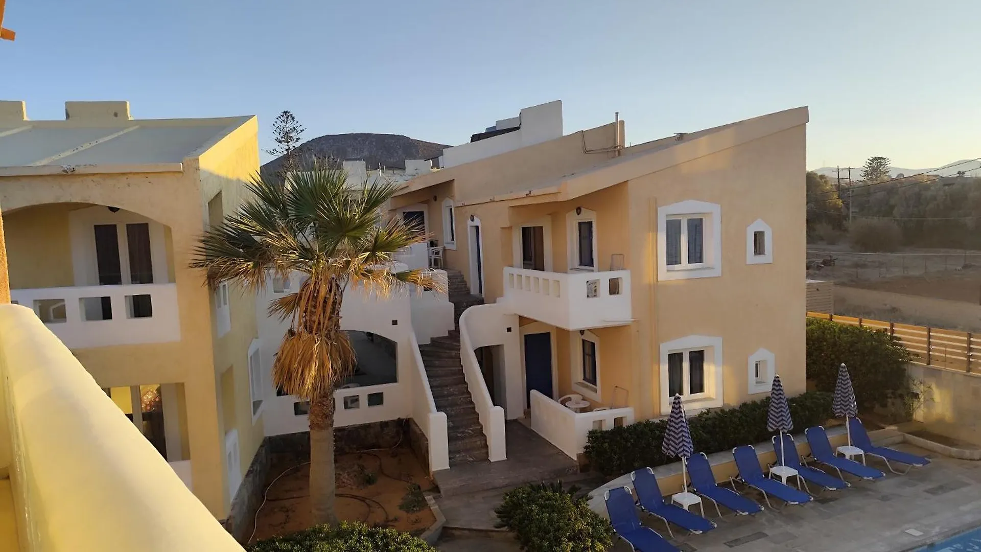 Niros Beachfront Aparthotel Kokkini Hani